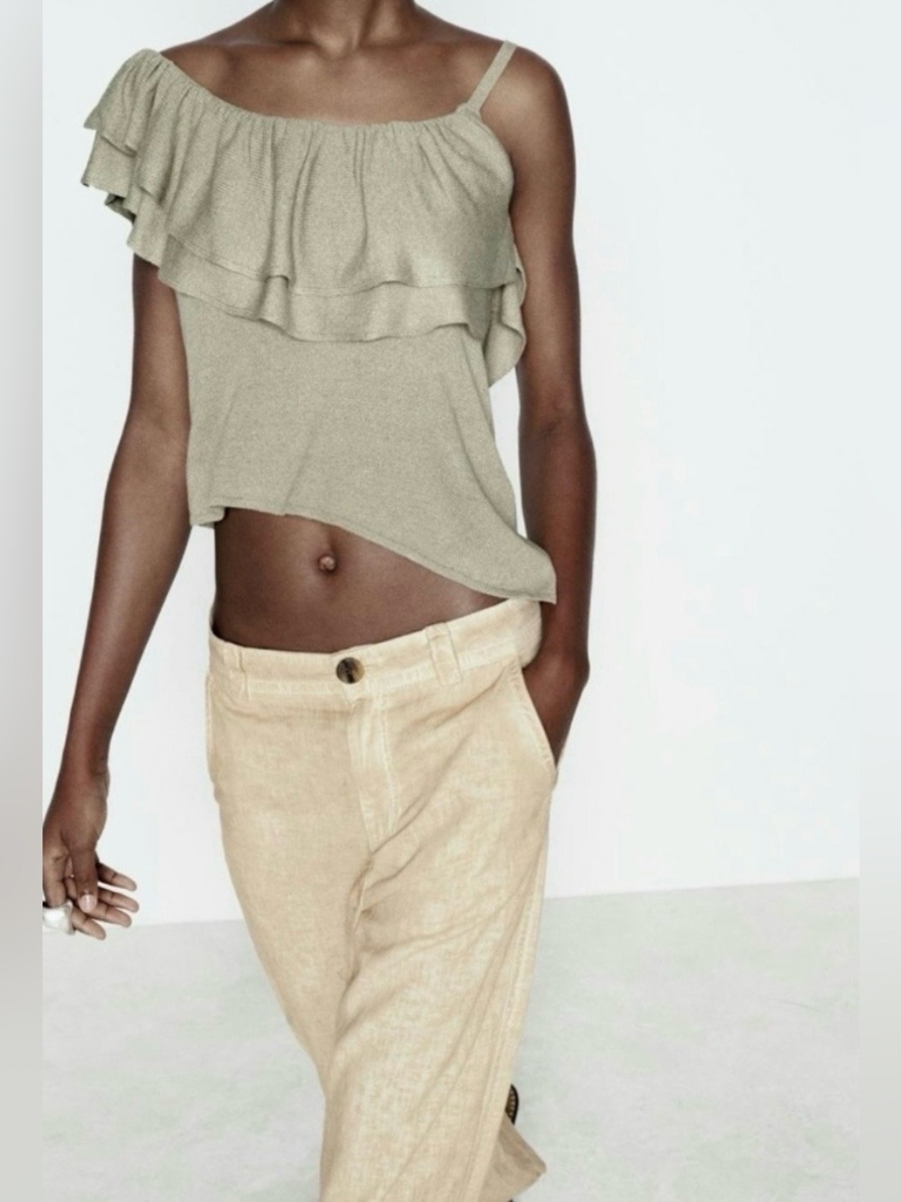 Zara New Asymmetrical Ruffle Knit Viscose Top in Taupe Khaki
NWOT